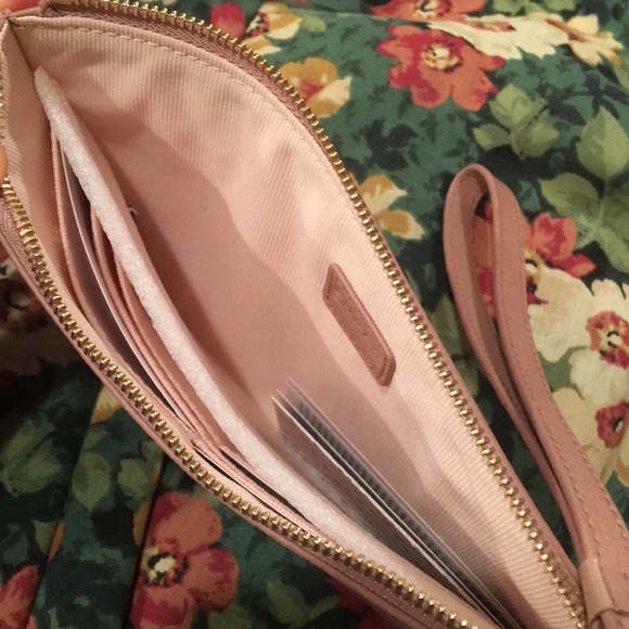 Brand New Furla Wristlet - med mauve w/ gold - Picture 8 of 8